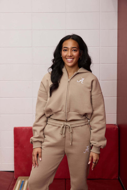 Logo Sueded Fleece Cropped Hoodie in Desert Khaki