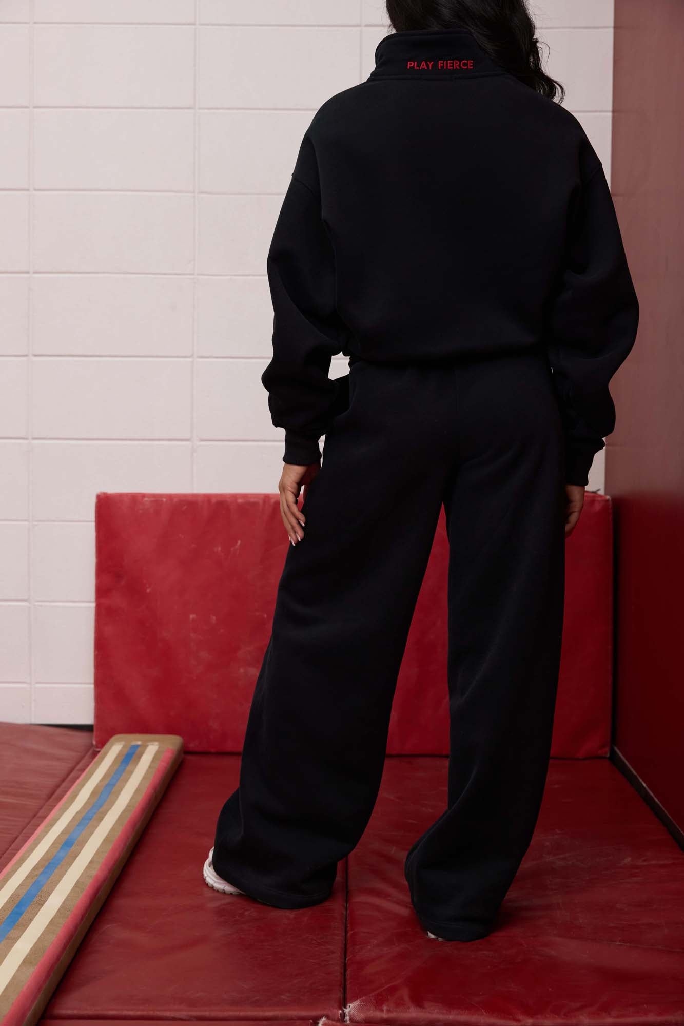 Logo Sueded Fleece Wide Leg in Black