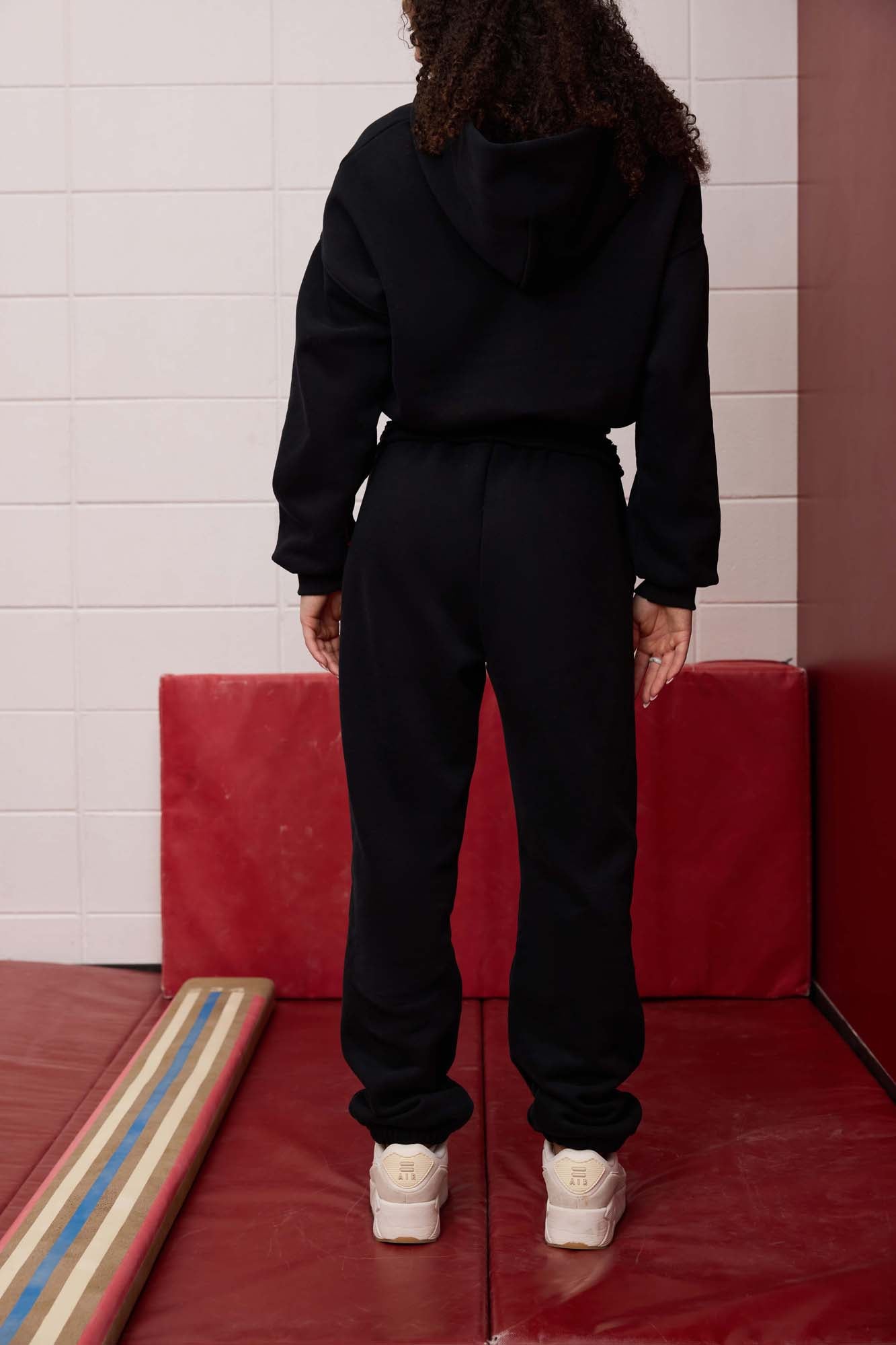Logo Sueded Fleece Jogger in Black
